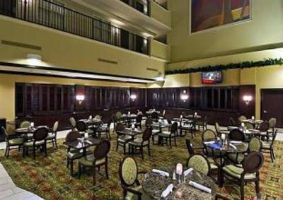 фото отеля Embassy Suites Tampa - Brandon