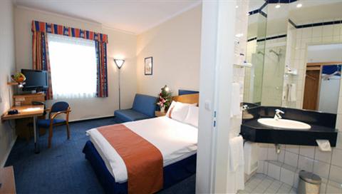 фото отеля Holiday Inn Express Krakow