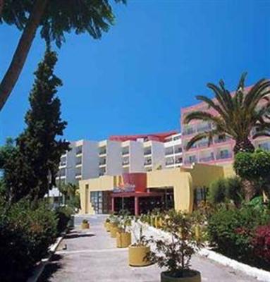 фото отеля Doreta Beach Resort Petaloudes