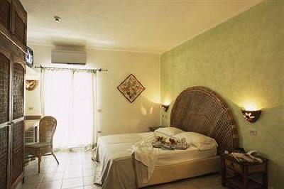 фото отеля Hotel Torreruja Trinita d' Agultu