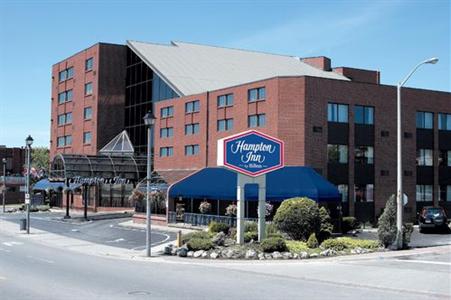 фото отеля Hampton Inn by Hilton at the Falls