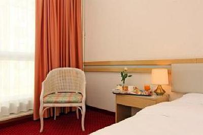 фото отеля Drake Longchamp Swiss Quality Hotel