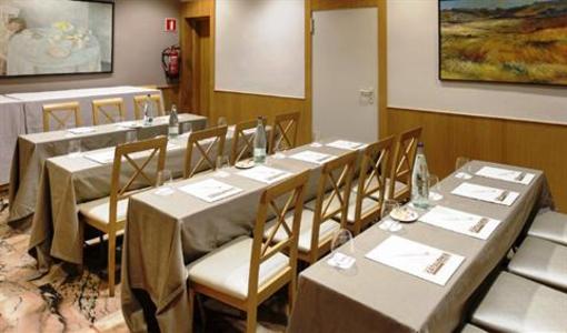 фото отеля Hotel Catalonia Castellnou