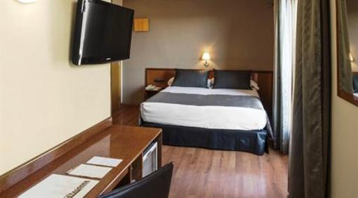 фото отеля Hotel Catalonia Castellnou