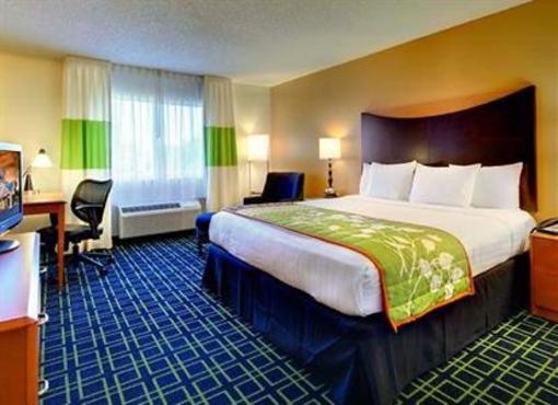 фото отеля Fairfield Inn St. Petersburg Clearwater