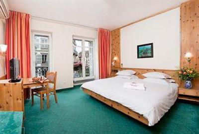 фото отеля Hotel Aux Trois Roses