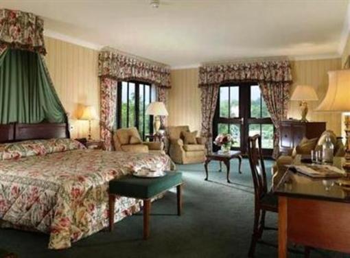 фото отеля Ashdown Park Hotel Wych Cross