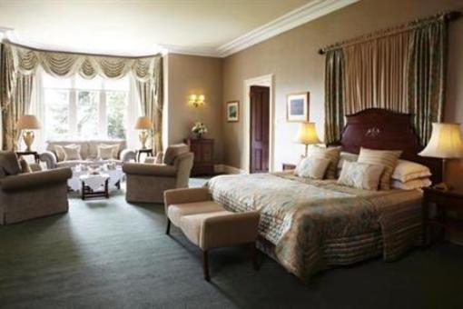 фото отеля Ashdown Park Hotel Wych Cross