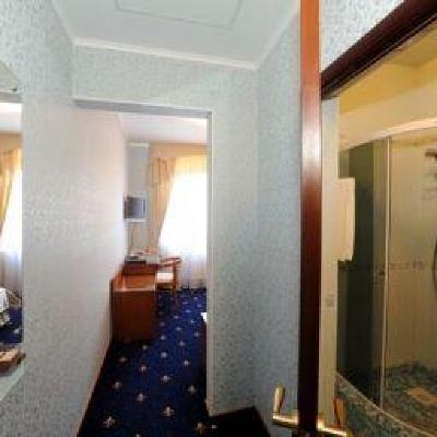 фото отеля Tarik Hotel Orenburg