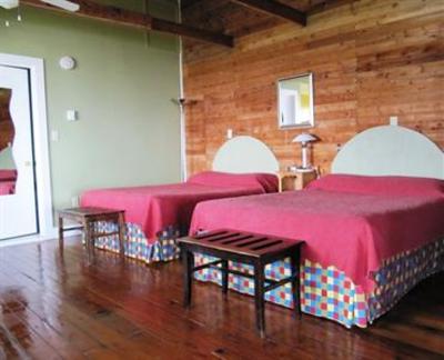 фото отеля Beach Breeze Motel Grand pré