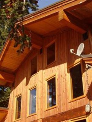 фото отеля Alpine Lodge Whistler