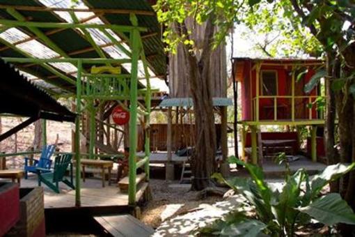 фото отеля Hostal Kontiki