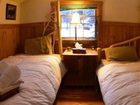 фото отеля Beaverfoot Lodge & Resort