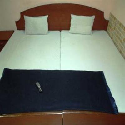 фото отеля Shalya Guest House