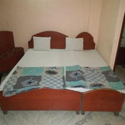 фото отеля Shalya Guest House