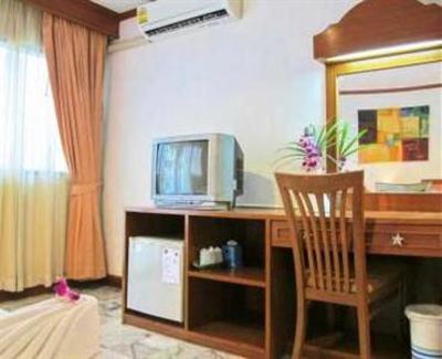 фото отеля New Paradise Inn Hotel Phuket