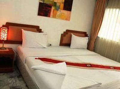фото отеля New Paradise Inn Hotel Phuket