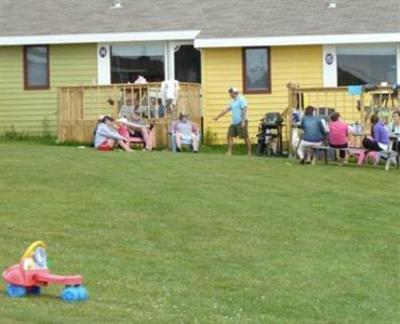 фото отеля Beach & Breeze Cottages