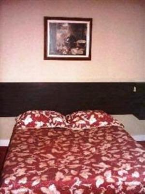 фото отеля Hotel L'Ermitage Donzy