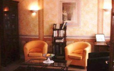 фото отеля Hotel L'Ermitage Donzy