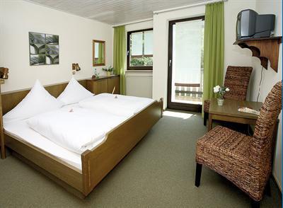фото отеля Hotel Landgasthof Wallburg