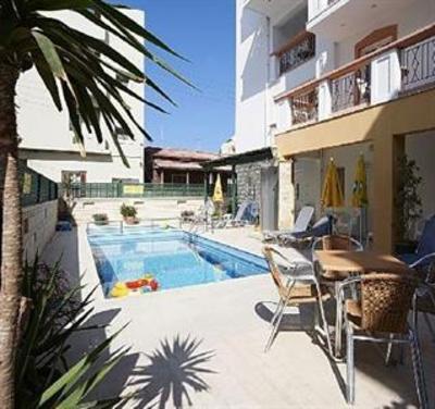 фото отеля Irini Apartments