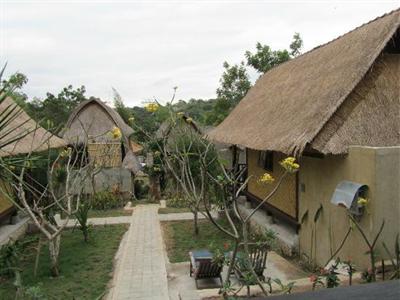 фото отеля Nanuks Lembongan Bungalows