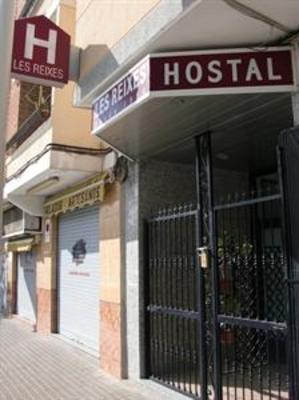 фото отеля Hostal Les Reixes Llíria