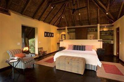 фото отеля Tshwene Lodge