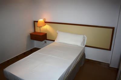 фото отеля Hostal-Residencia El Velero