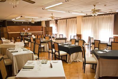 фото отеля Hostal-Residencia El Velero
