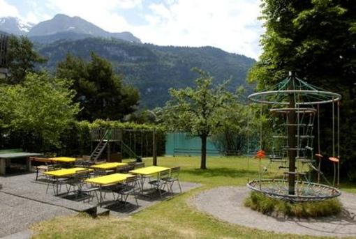 фото отеля Youth Hostel Brienz