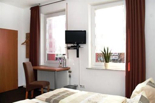 фото отеля Hotel Erbsalzer Werl