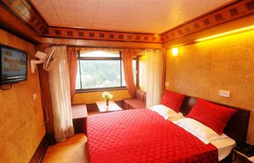 фото отеля Hotel Maharaja Nainital