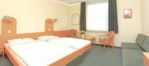 фото отеля Hotel-Pension am Rathaus