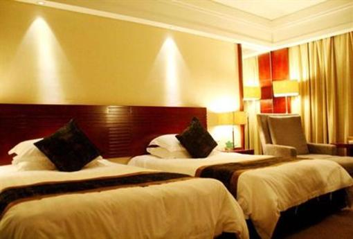 фото отеля Longyou Jinfeng Guomao Hotel