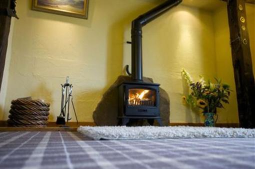 фото отеля Harrop Fold Farm Bed and Breakfast Macclesfield