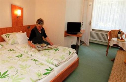 фото отеля Vier Jahreszeiten Hotel garni