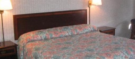 фото отеля The Carolinian Inn