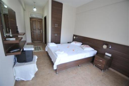 фото отеля Hotel Narcicegi