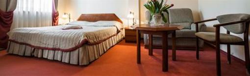 фото отеля Piwnica Rycerska Restauracja Hotel Kety