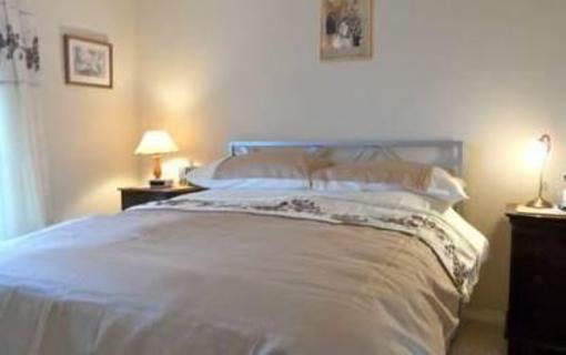 фото отеля Palm Tree Cottage B&B