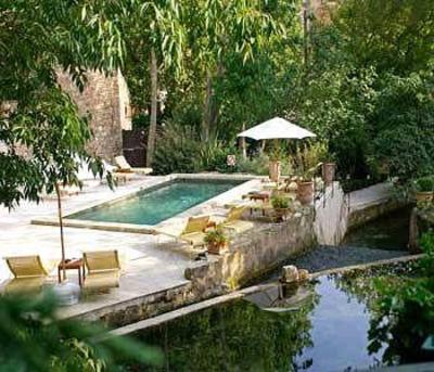 фото отеля Hotel Du Poete Fontaine-de-Vaucluse