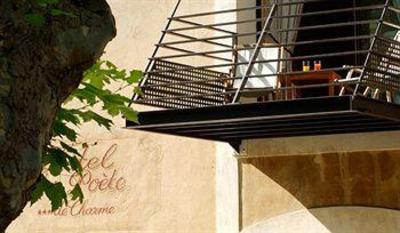 фото отеля Hotel Du Poete Fontaine-de-Vaucluse