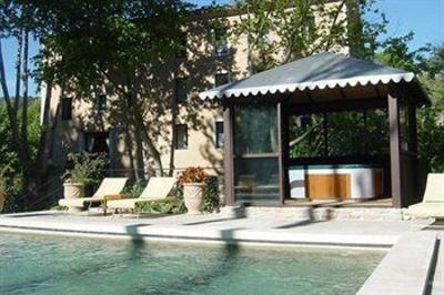 фото отеля Hotel Du Poete Fontaine-de-Vaucluse