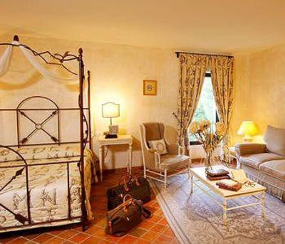 фото отеля Hotel Du Poete Fontaine-de-Vaucluse