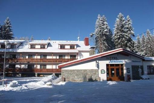 фото отеля Hotel Jenisov
