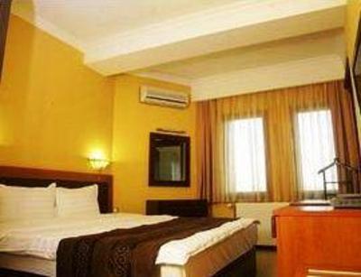 фото отеля Hotel Lord Prishtina