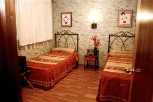 фото отеля Hostal Paris