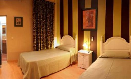 фото отеля Hostal Paris